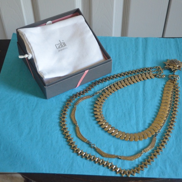 CAbi Style #2044 Trinity Necklace - Picture 2 of 6